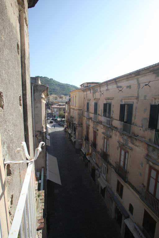 Bed and Breakfast Al Vecchio Castello Tropea Exterior foto